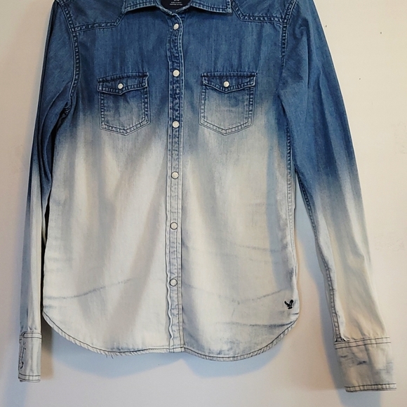 AEO womens long sleeve button down jeans shirt 100% cotton - Picture 2 of 8